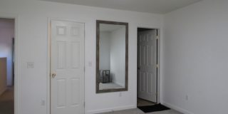 Gorgeous Westside 3 bd Twin Home Gallery 9
