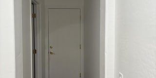 2741 W REDWOOD Lane Gallery 16