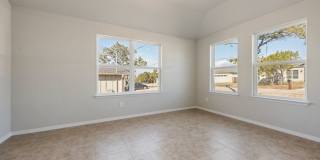 Gorgeous Newer Home with Country Feel in Lago Vista - Luxe life by the Lake Gallery 1