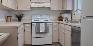1632 Tudor Ln Gallery 14