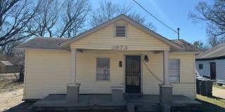 Charming 3BR Memphis Home with Bright Living Space & Backyard Retreat Gallery 1