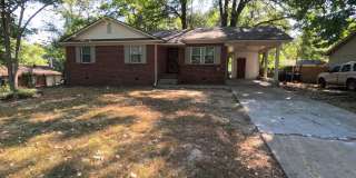 Charming 3BR Home in a Prime Location – Available Now! Gallery 1