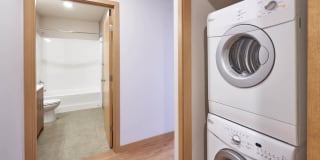Square One Apartments Gallery 22