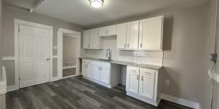 111 North Denver Avenue - A Gallery 5