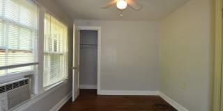 Funky East Side 2 Bedroom Gallery 15