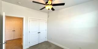Townhome in Woodland Estates - Pool Access Gallery 19