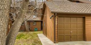Spacious 3-Level Townhome w/ Private Primary Suite Spacious 3-Level Townhome w/ Private Primary Suite Gallery 6