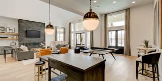 35 West at Champions Circle Apartments Gallery 28