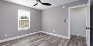 2 YEAR OLD DUPLEX NEAR ACU! Gallery 11