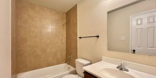3 bed 2 bath townhome in Leon Valley Gallery 13