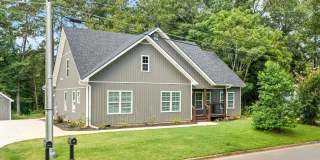 327 Byrd Street Gallery 1