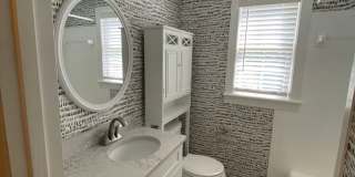 1068 Nichols St. ~ 2 bedroom / 1.5 bathroom town home ~ Near Cameron Village and Downtown Raleigh areas Gallery 7