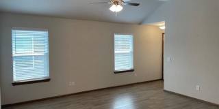 2525 North creek Lane Gallery 2