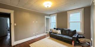 5 Bed/ 2 Bath on Fairview mins. from UC Campus Only $575/pp ($2,875/mo) + Free Wifi! AND a $250 sign on bonus!!! Gallery 20
