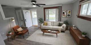 Recently Updated 2 Bedroom House Ready for Move In! Gallery 1