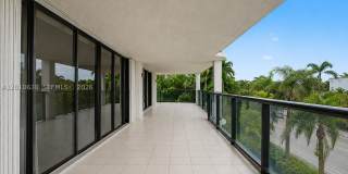 2575 S Bayshore Dr Gallery 9