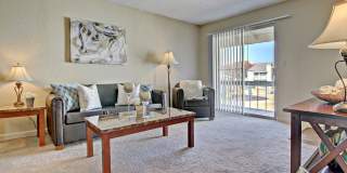 Woodland HIlls Apartments Gallery 1