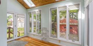 Stunning 5 Bedroom 2.5 Bathroom Home in Squirrel Hill Gallery 21