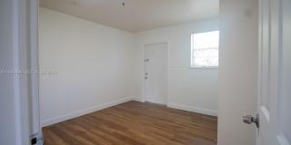 8690 Sunset Dr Gallery 10