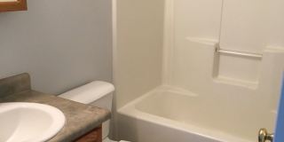 3 BEDROOM, 2 BATHROOM TWIN HOME Gallery 4