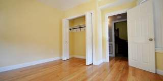 Oak Sq. Brighton 3-bed with Parking Gallery 4