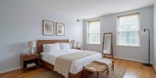 Sunny & Renovated 2BR 1BA in NW DC McLean Gardens Oasis! Gallery 7