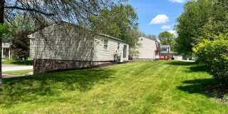Modern 3-Bed, 2-Bath Home with New Kitchen & Upgrades Modern 3-Bed, 2-Bath Home with New Kitchen & Upgrades Gallery 37