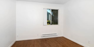 Creekside Gallery 20