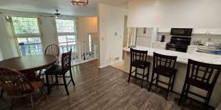530 Northwest Carolyn Lane - House Gallery 11