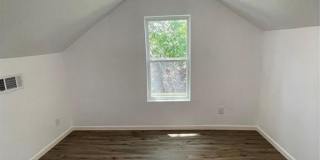 607 E Monterey Street Gallery 24