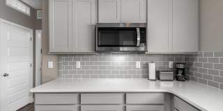 23950 W Hilton Avenue Gallery 33