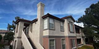 3 Bedroom Condo - Gated - Summerlin - Detached Garage- New Carpet Gallery 24