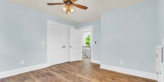 Gorgeous 3/2 Located 1 Block From Downtown Greenville! Gallery 23