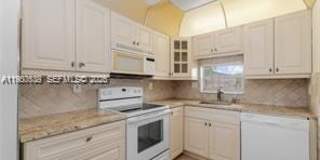 9220 S Hollybrook Lake Dr Gallery 16