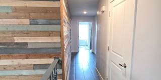 7 Bedroom Home in Bloomington Gallery 9