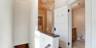 557 S Grant Avenue Gallery 29