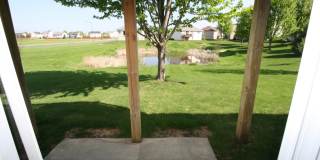 Beautiful 4 Bedroom/2 Bathroom Home In Shakopee-AVAILABLE 7/1 Gallery 1