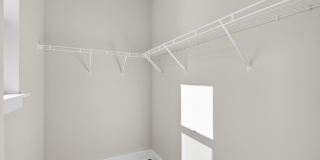 2507 LIGHT Street Gallery 27