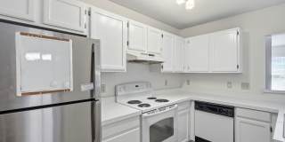 Spacious 2-Bedroom, 2.5-Bath in Oakhurst Spacious 2-Bedroom, 2.5-Bath in Oakhurst Gallery 18