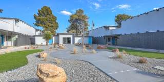 The Valencia Gallery 13