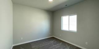 629 West Snowy Owl Street Gallery 19