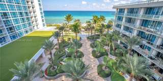6799 Collins Ave Gallery 30