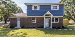 Renovated 4 bed 2 bath home in Leland Gallery 1