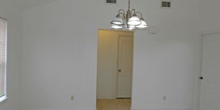2101 Bahamas Drive - 3 Gallery 17