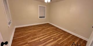 Beautiful Brick Home Minutes from UofM and Midtown! Gallery 7