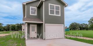 250 N Shady Oaks Gallery 1