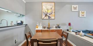 Charming 2BR Condo in Raleigh Gallery 11