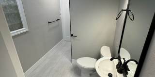 Fully Renovated 4 Bed Home w/ Fenced Backyard, W/D's in Unit. Gallery 14