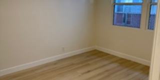 442 N Hollywood Way Gallery 12