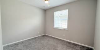 Bright & Spacious 4BR Home with Screened Porch & Paver Patio Bright & Spacious 4BR Home with Screened Porch & Paver Patio Gallery 20